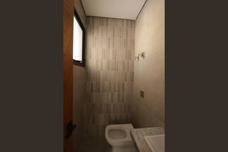 Casa de condomínio à venda com 321m², 3 quartos e 3 vagasLavabo