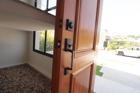 Casa de condomínio à venda com 321m², 3 quartos e 3 vagasEntrada