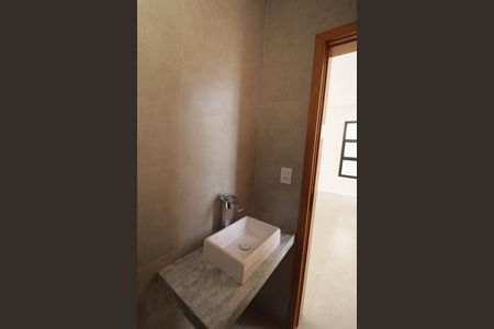 Casa de condomínio à venda com 321m², 3 quartos e 3 vagasLavabo