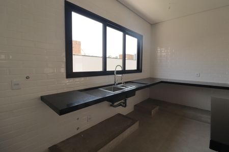Casa de condomínio à venda com 321m², 3 quartos e 3 vagasCozinha