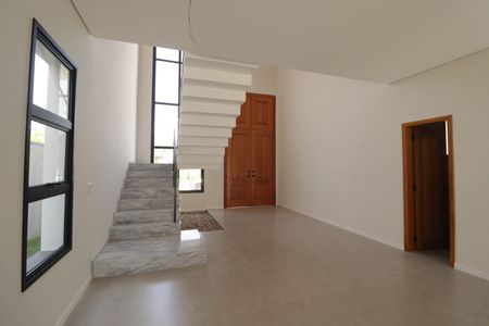 Casa de condomínio à venda com 321m², 3 quartos e 3 vagasSala
