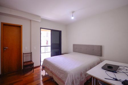 Apartamento à venda com 157m², 4 quartos e 3 vagas Apartamento à venda com 157m², 4 quartos e 3 vagasQuarto 1 - Suite
