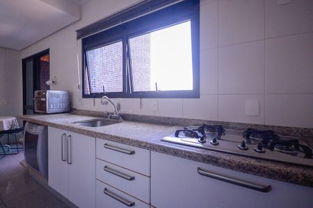 Apartamento à venda com 157m², 4 quartos e 3 vagas Apartamento à venda com 157m², 4 quartos e 3 vagasCozinha