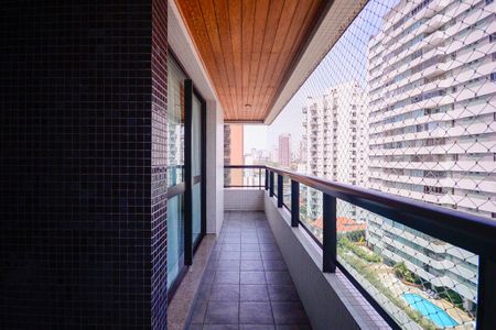 Sala - Varanda  de apartamento à venda com 4 quartos, 157m² em Aclimação, São Paulo