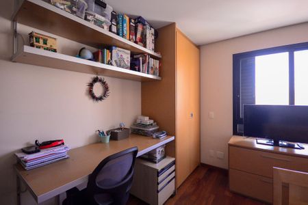 Apartamento à venda com 157m², 4 quartos e 3 vagas Apartamento à venda com 157m², 4 quartos e 3 vagasQuarto 3 - Suite