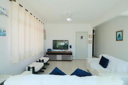 Apartamento para alugar com 151m², 4 quartos e 1 vaga Apartamento para alugar com 151m², 4 quartos e 1 vagaSala