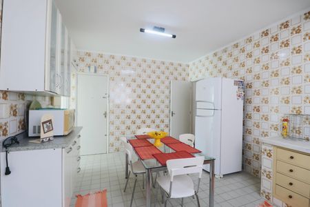 Apartamento para alugar com 151m², 4 quartos e 1 vaga Apartamento para alugar com 151m², 4 quartos e 1 vagaCozinha