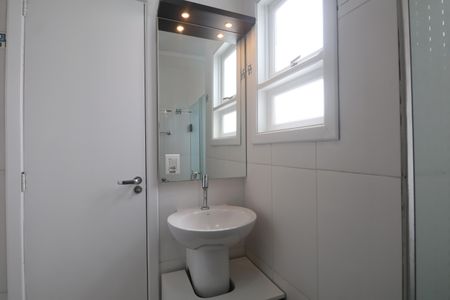 Casa à venda com 285m², 4 quartos e 3 vagasBanheiro 1