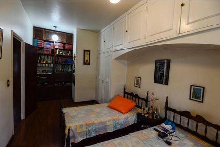 Apartamento à venda com 165m², 3 quartos e 1 vagaQuarto 2