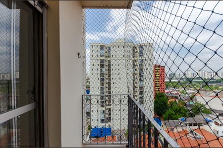 Apartamento à venda com 77m², 2 quartos e 1 vaga Apartamento à venda com 77m², 2 quartos e 1 vagaQuarto 1 - Sacada