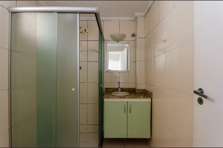 Apartamento à venda com 77m², 2 quartos e 1 vaga Apartamento à venda com 77m², 2 quartos e 1 vagaBanheiro