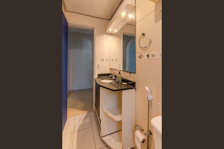 Banheiro de apartamento para alugar com 1 quarto, 59m² em Cristal, Porto Alegre