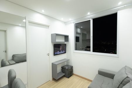 Sala de apartamento para alugar com 2 quartos, 39m² em Vila São Paulo, São Paulo
