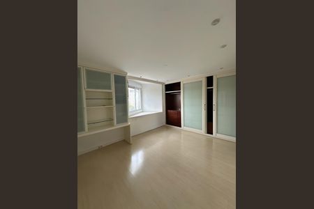 Apartamento para alugar com 202m², 4 quartos e 2 vagasSuíte
