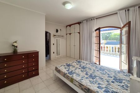 Casa à venda com 450m², 4 quartos e 2 vagasSuíte 2