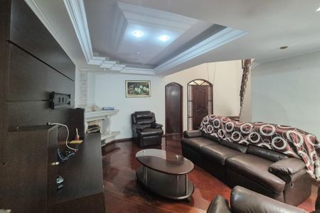 Casa à venda com 450m², 4 quartos e 2 vagasSala