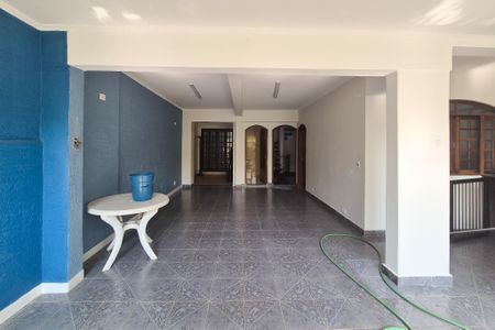 Casa à venda com 450m², 4 quartos e 2 vagasQuintal