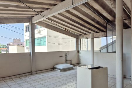 Casa à venda com 450m², 4 quartos e 2 vagasÁrea de Serviço