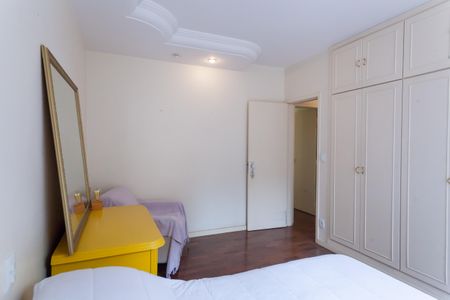 Apartamento à venda com 102m², 3 quartos e 1 vagaquarto 2