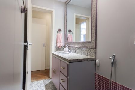 Apartamento à venda com 102m², 3 quartos e 1 vagaBanheiro Social