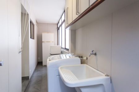 Apartamento à venda com 102m², 3 quartos e 1 vagaÁrea de Serviço