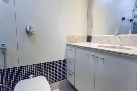 Apartamento à venda com 102m², 3 quartos e 1 vagaBanheiro da Suíte