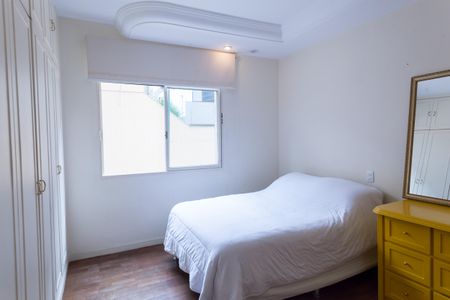 Apartamento à venda com 102m², 3 quartos e 1 vagaquarto 2