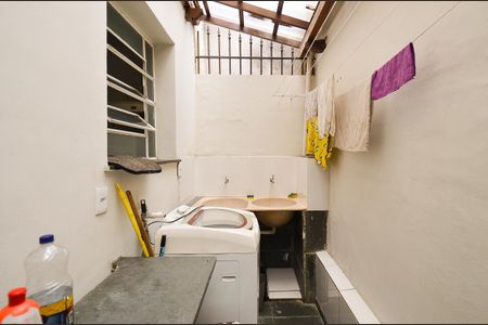 Área de Serviço de apartamento para alugar com 2 quartos, 48m² em Palmares, Belo Horizonte