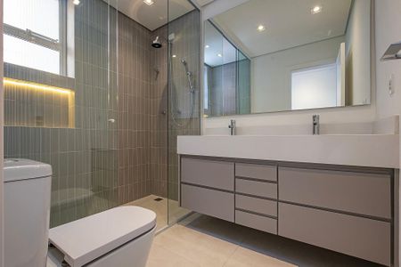 Apartamento para alugar com 110m², 3 quartos e 1 vaga Apartamento para alugar com 110m², 3 quartos e 1 vagaBanheiro da Suíte