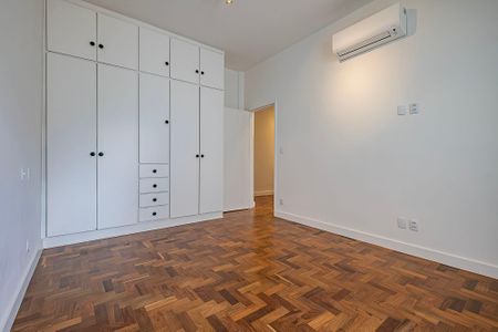 Apartamento para alugar com 110m², 3 quartos e 1 vaga Apartamento para alugar com 110m², 3 quartos e 1 vagaQuarto 1