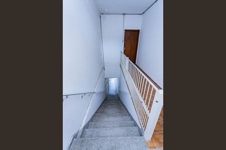 Apartamento para alugar com 55m², 1 quarto e sem vaga Apartamento para alugar com 55m², 1 quarto e sem vagaEscada