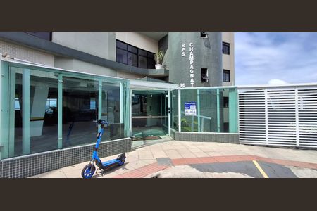 Apartamento para alugar com 220m², 3 quartos e 2 vagasFachada