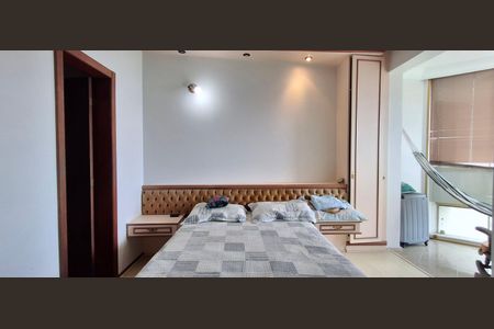 Apartamento para alugar com 220m², 3 quartos e 2 vagasSuíte