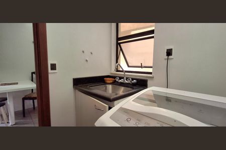 Apartamento para alugar com 220m², 3 quartos e 2 vagasÁrea de Serviço