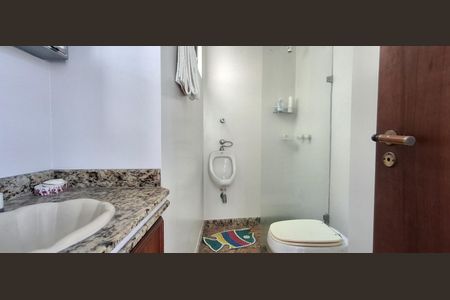 Apartamento para alugar com 220m², 3 quartos e 2 vagasLavabo