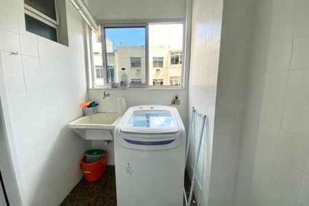 Apartamento à venda com 79m², 2 quartos e 2 vagasÁrea de Serviço