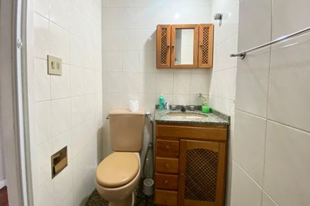 Apartamento à venda com 79m², 2 quartos e 2 vagasBanheiro social