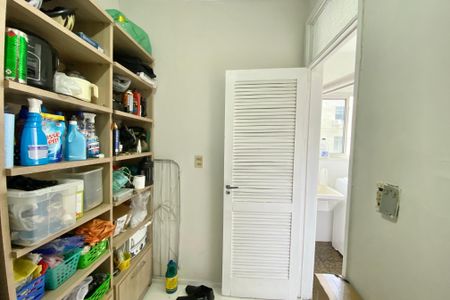 Apartamento à venda com 79m², 2 quartos e 2 vagasQuarto de Serviço