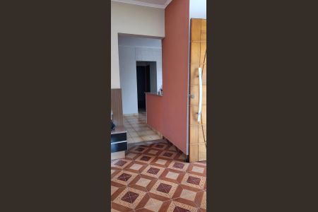 Casa à venda com 208m², 2 quartos e 4 vagasEntrada