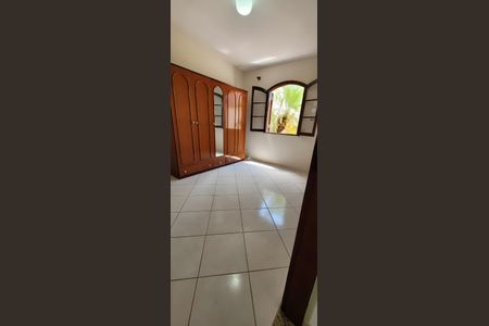 Casa à venda com 208m², 2 quartos e 4 vagasQuarto