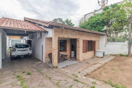 Casa para alugar com 170m², 3 quartos e 4 vagasFachada