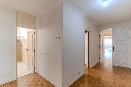 Apartamento à venda com 383m², 4 quartos e 3 vagasCorredor