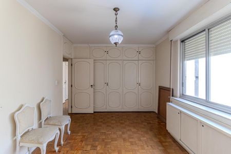 Apartamento à venda com 383m², 4 quartos e 3 vagasQuarto 2