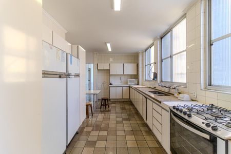 Apartamento à venda com 383m², 4 quartos e 3 vagasCozinha