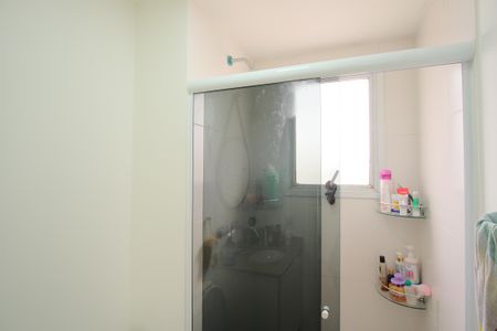 Apartamento para alugar com 100m², 2 quartos e 2 vagasBanheiro da Suíte