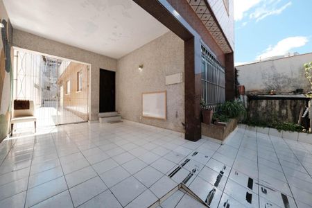 Casa à venda com 120m², 4 quartos e 2 vagasGaragem