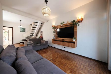 Casa à venda com 120m², 4 quartos e 2 vagasSala