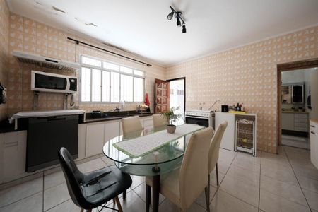 Casa à venda com 120m², 4 quartos e 2 vagasCozinha