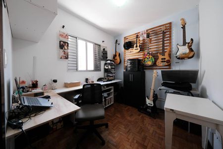 Casa à venda com 120m², 4 quartos e 2 vagasQuarto 3