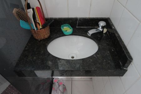 Apartamento à venda com 74m², 3 quartos e 1 vagaBanheiro Social